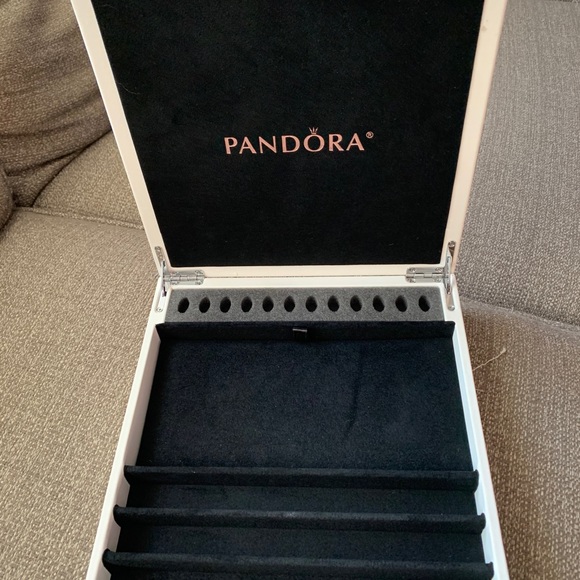 Pandora Jewelry Box New - Picture 3 of 8